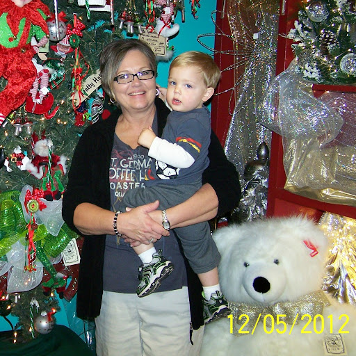 Debbie Whitt Photo 27