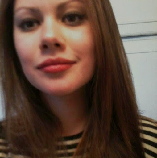 Erica Wells Photo 19