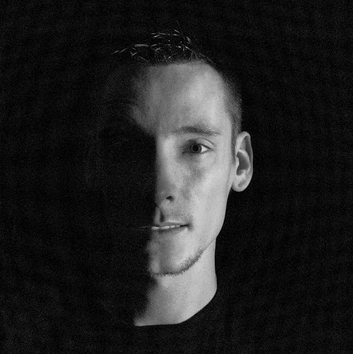Thomas Rose Photo 14