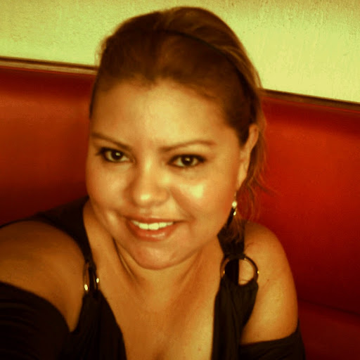 Brenda Maradiaga Photo 4
