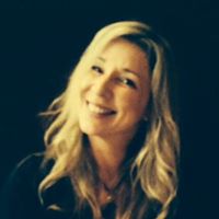 Paula Hutchinson Photo 10