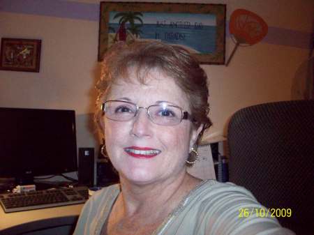 Carolyn Carter Photo 34