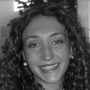 Annie Richards Photo 35