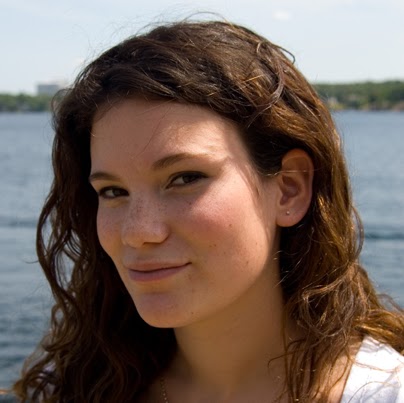 Renee Page Photo 15