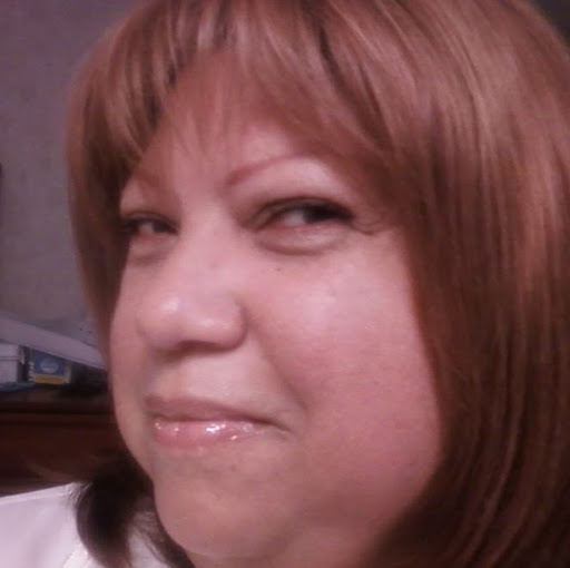 Elizabeth Laporte Photo 30