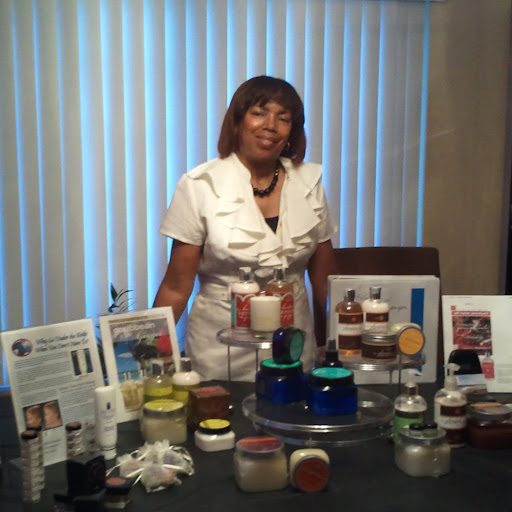 Janice Clarke Photo 21