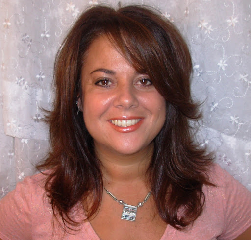 Lisa Emmons Photo 31
