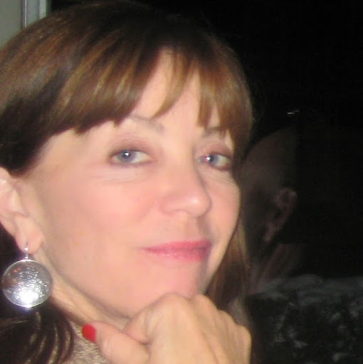 Belinda Latham Photo 12