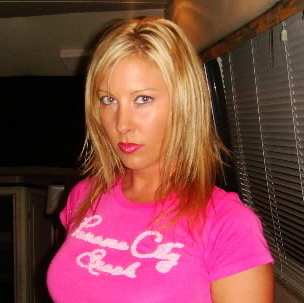 Heather Whitmore Photo 19