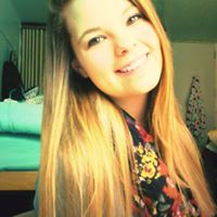 Kathryn Holmes Photo 28