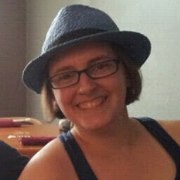 Sarah Taylor Photo 13