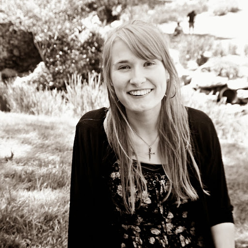 Victoria Watson Photo 40