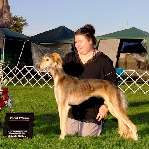 Laura Young Photo 43