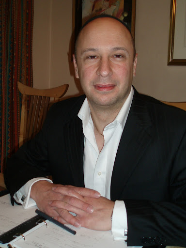 Mark Abrahams Photo 22
