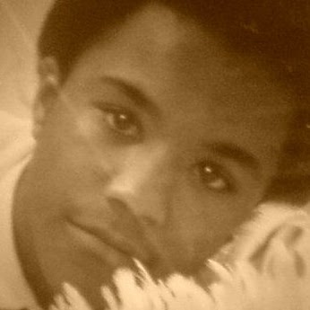 Leon Perry Photo 34