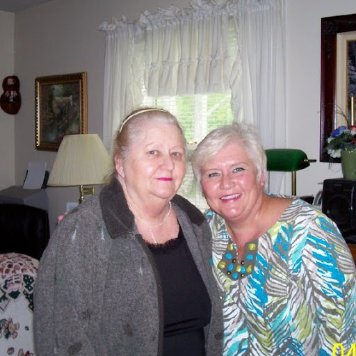 Debbie Ladd Photo 29