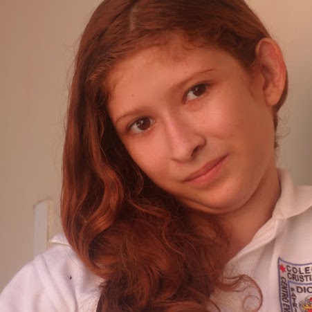 Veronica Ballinger Photo 5
