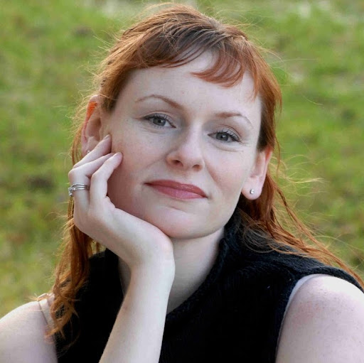 Alison Phillips Photo 35