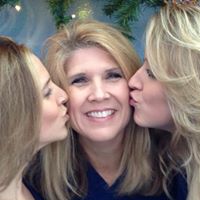 April Adams Photo 41