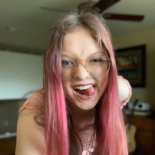 Miranda Young Photo 19
