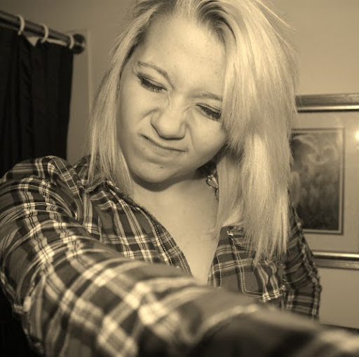 Brittany Lease Photo 15