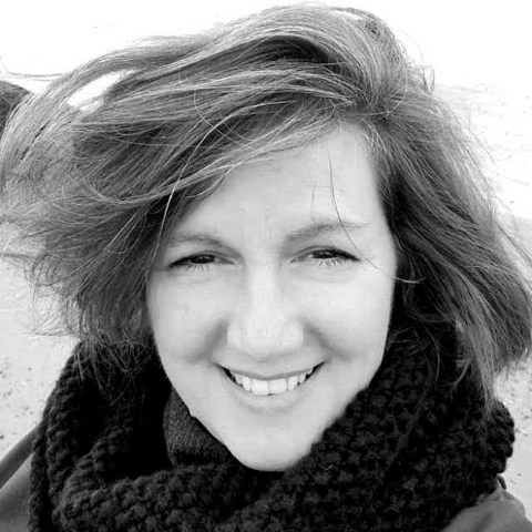 Lisa Pellegrino Photo 14