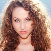 Anna Bateman Photo 32