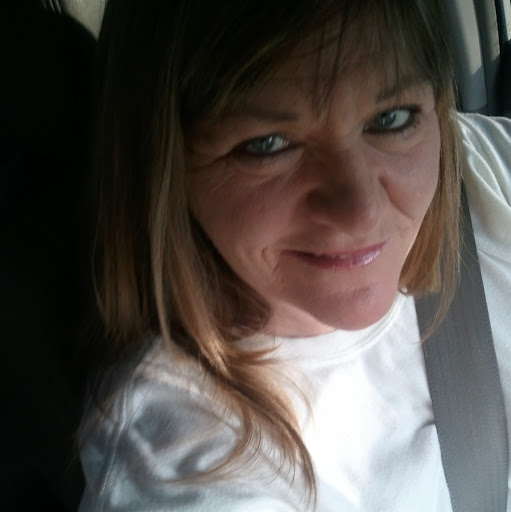 Angie Lawrence Photo 17