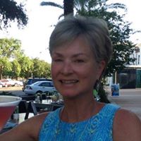 Elizabeth Lawson Photo 16