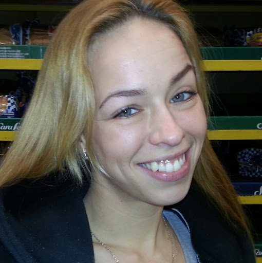 Brandy Anderson Photo 31
