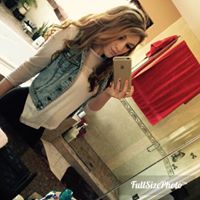 Danielle Dwyer Photo 33