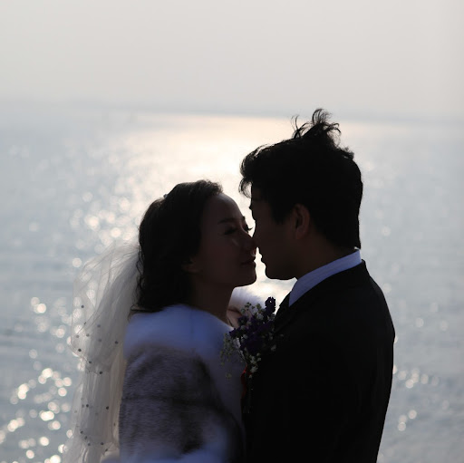 Fan Zhang Photo 14