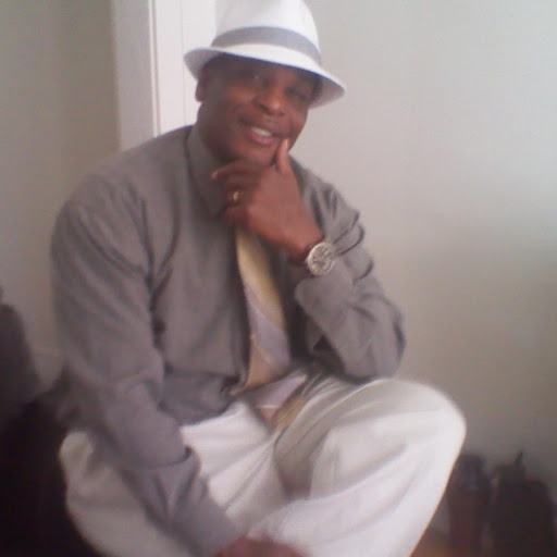 Benjamin Riley Photo 14