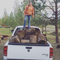 Amanda Johnston Photo 15