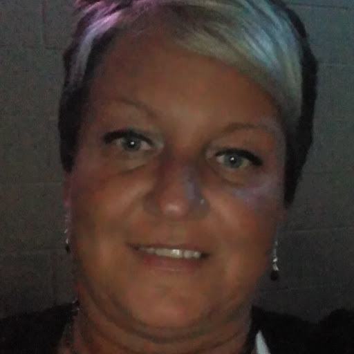 Angela Goins Photo 41