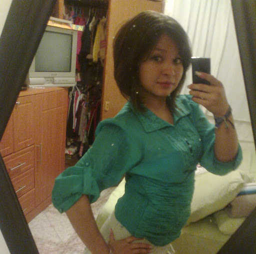 Jenny Hernandez Photo 14