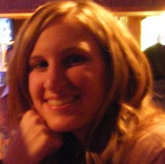 Melissa Poole Photo 33