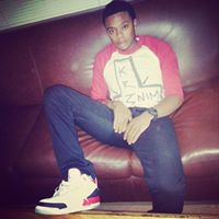 Jordan Simmons Photo 17