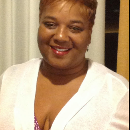 Shannon Shelton Photo 31