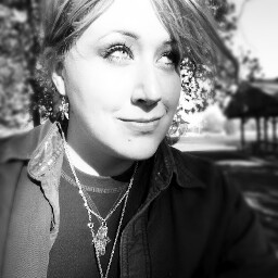 Jennifer Neill Photo 16