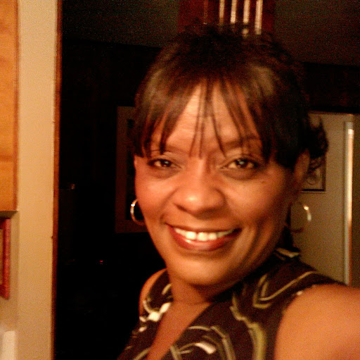 Debbie Newsom Photo 15