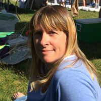 Vicki Webber Photo 21