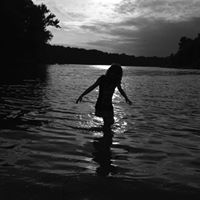 Amanda Meadows Photo 6