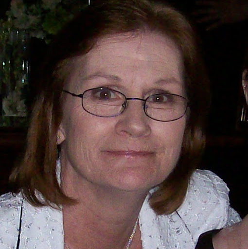 Kathleen Elliott Photo 34