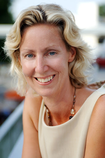 Sally Bratton Photo 10