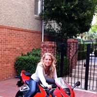 Lauren Archer Photo 26