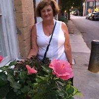 Elizabeth Nolan Photo 28
