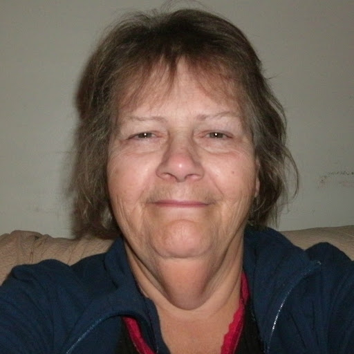 Carol Watts Photo 25