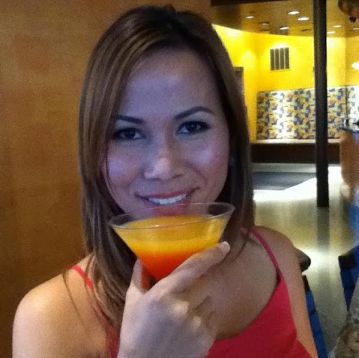 Vicky Trinh Photo 14