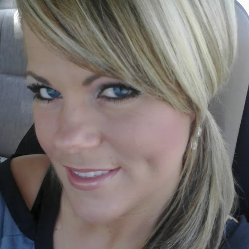 Angela Casteel Photo 25